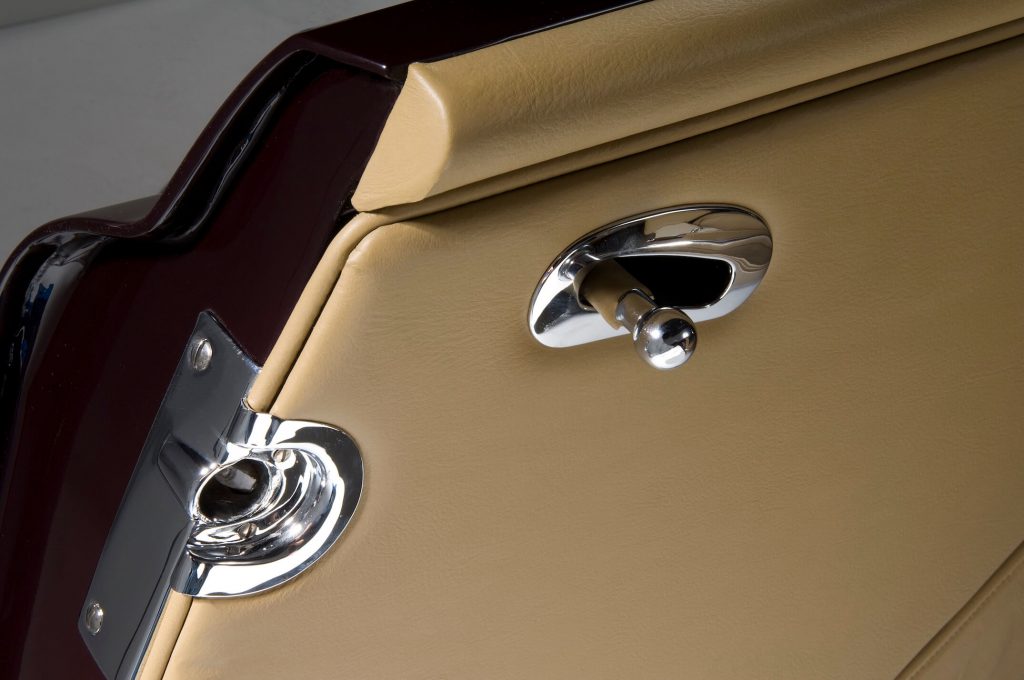 Image of Ford Cisitalia 808 detail of the door